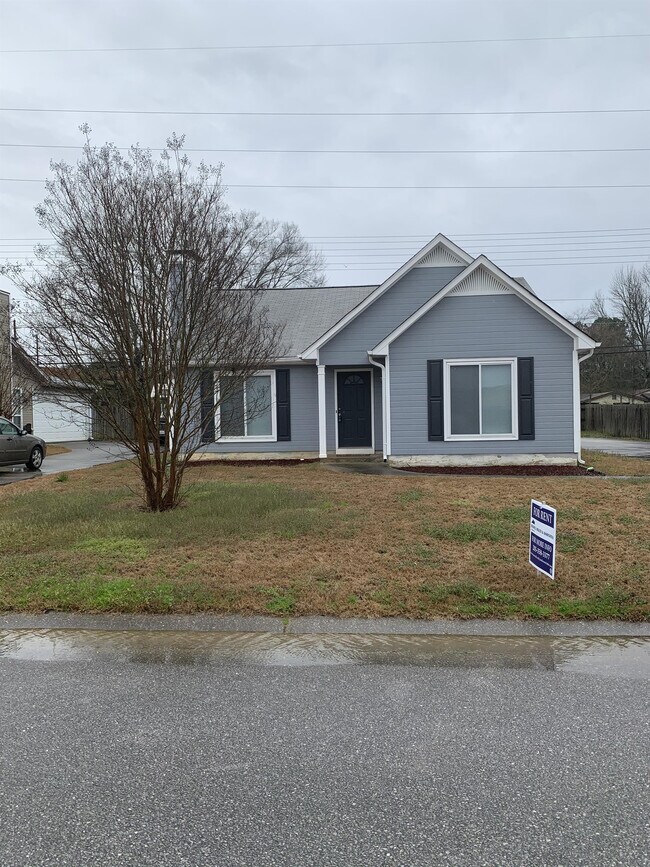 Unavailable Property at 204 Buck Creek Cir in Alabaster, AL Listing