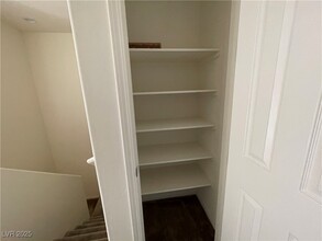 11747 Emerald Lk Ave in Las Vegas, NV - Building Photo - Building Photo