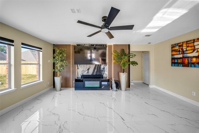 24503 Stone Falcon Ct