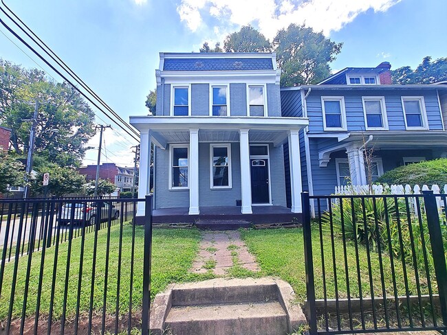 property at 3001 Grayland Ave