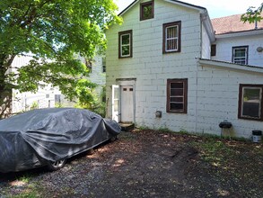 87 W Pierpont St in Kingston, NY - Building Photo - Building Photo