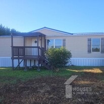 1418 Anderson Ridge Rd in Greer, SC - Building Photo