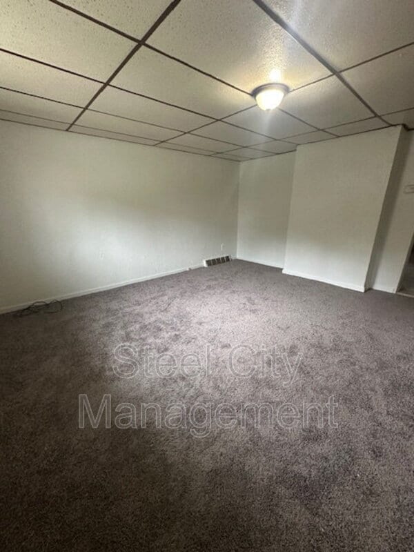 418 Pacific St in McKeesport, PA - Building Photo - Building Photo