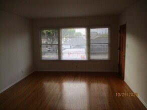 4400 Overland Ave, Unit 3 in Culver City, CA - Building Photo - Building Photo