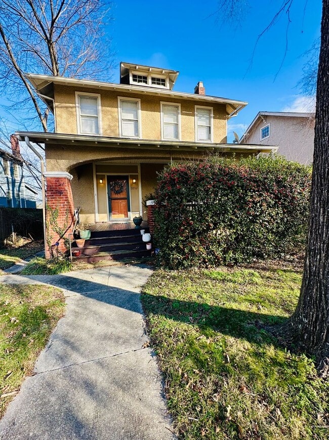 property at 2711 Seminary Ave