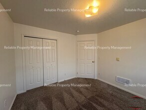 3723 Deloy Dr, Unit 1 in Idaho Falls, ID - Building Photo - Building Photo