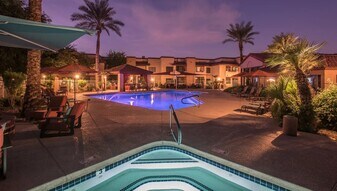 Scottsdale Highlands Apartments in Scottsdale, AZ - Building Photo