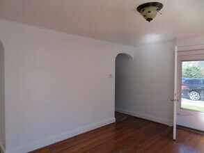 1118 Jett Ave in Colonial Heights, VA - Building Photo - Building Photo