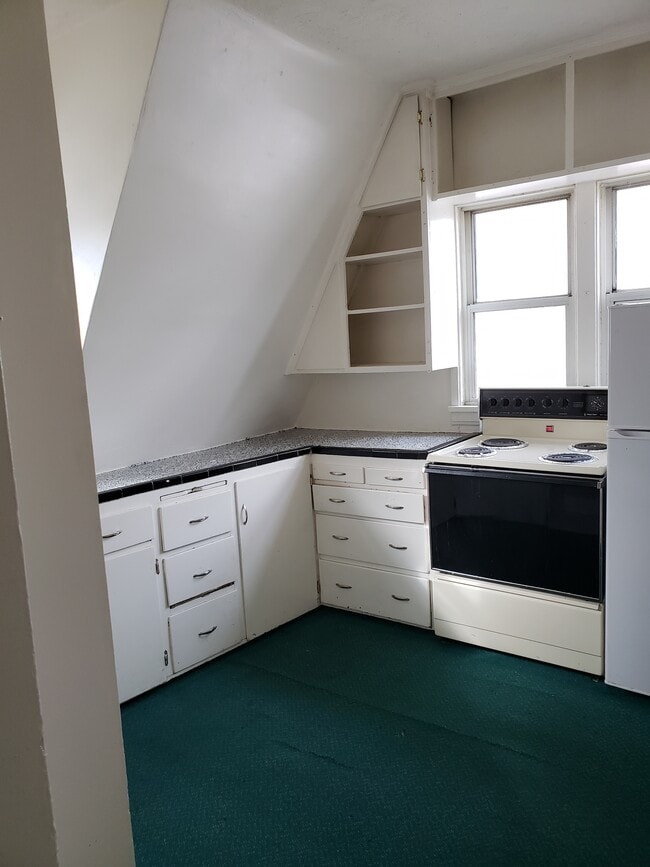310 6th St, Unit 4 in Idaho Falls, ID - Building Photo - Building Photo