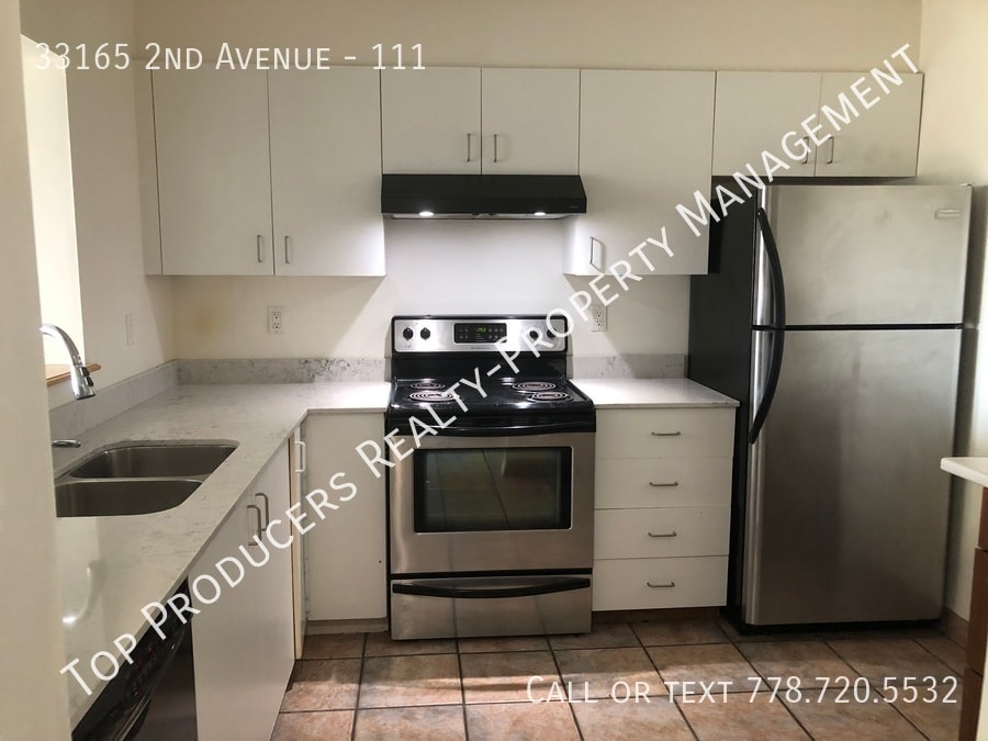 33165 2nd Ave in Mission, BC - Building Photo