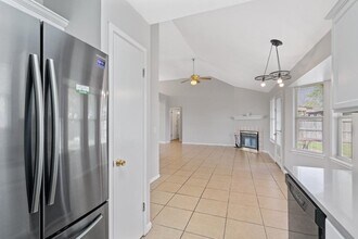 604 Maplecreek Dr in Leander, TX - Building Photo - Building Photo