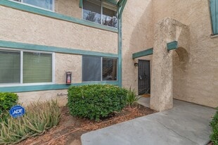 2533 Colgate Way in Riverside, CA - Building Photo