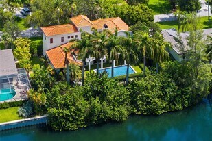 1400 Coruna Ave in Coral Gables, FL - Building Photo