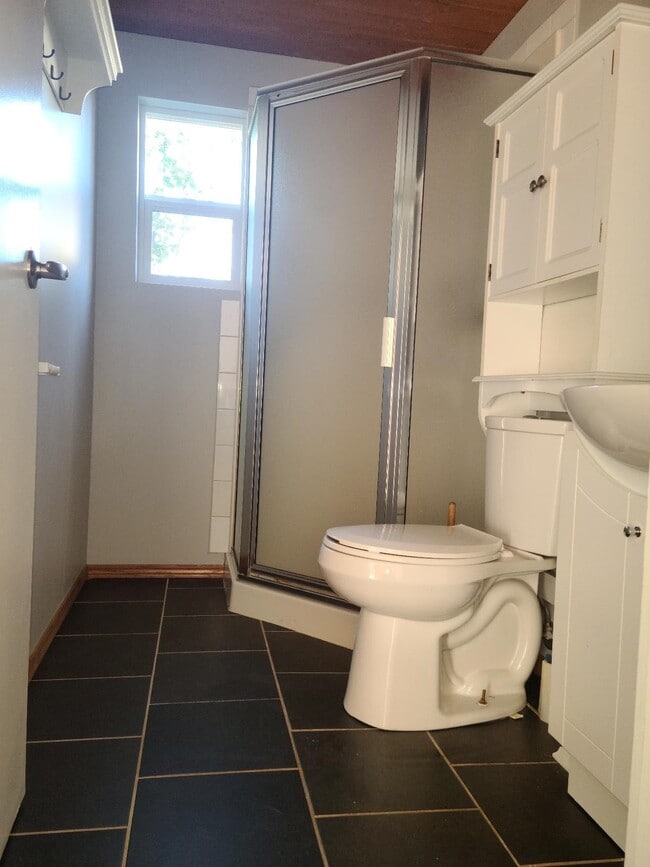 property at 5040 Lakeshore Dr