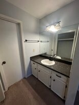 562 Woodland Hills Pl in Jackson, MS - Building Photo