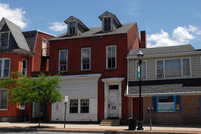 418-422 Locust St in Columbia, PA - Foto de edificio - Building Photo