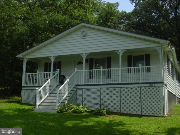9329 Springs Rd in Warrenton, VA - Foto de edificio