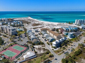 16 Gulf Breeze Ct in Destin, FL - Building Photo - Building Photo