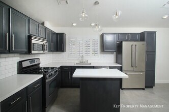 1982 Antelope Hill Ct in Henderson, NV - Building Photo - Building Photo