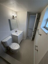 444 SW 4th St in Miami, FL - Building Photo - Building Photo