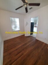 615 NW 9th Ave in Gainesville, FL - Building Photo - Building Photo