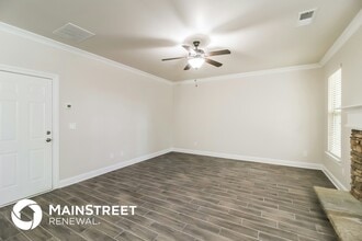 886 Rainsong Way in Atlanta, GA - Building Photo - Building Photo