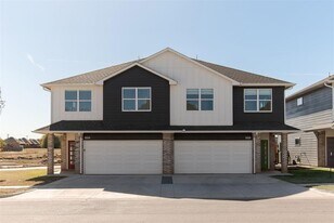 8912 NW 109th St in Oklahoma City, OK - Building Photo