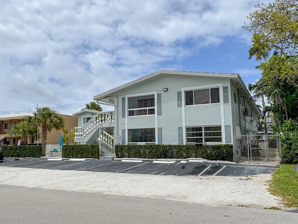 915 Intracoastal Dr, Unit 9 in Fort Lauderdale, FL - Building Photo
