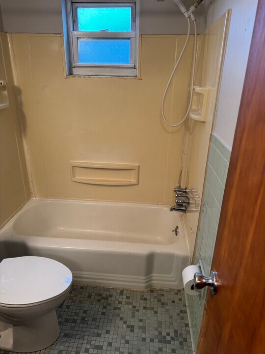 87 Promenade St in Crafton, PA - Building Photo