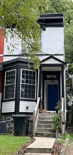 property at 762 Summit Ave