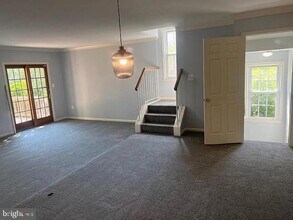 6830 Wild Rose Ct in West Springfield, VA - Building Photo - Building Photo