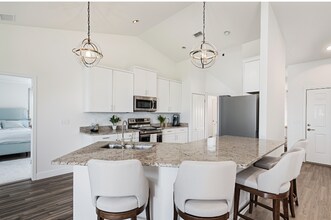 485 Lanham Dr in Winter Haven, FL - Building Photo - Building Photo