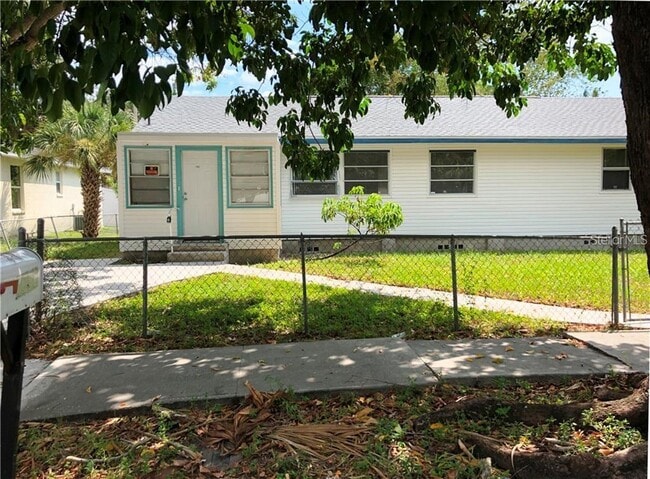 property at 1762 32nd St