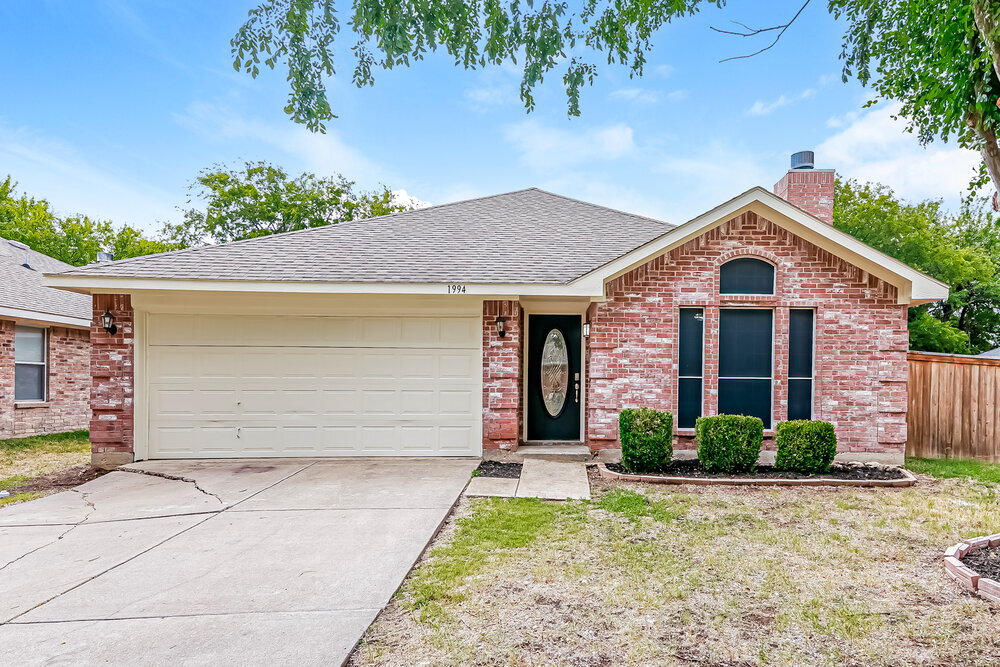 1994 Carrington Dr in Glenn Heights, TX - Building Photo