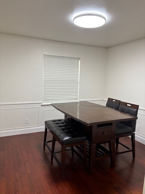 property at 2210 Pomeran Dr