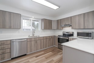 The Arch - Apartments & Townhomes in Vancouver, WA - Building Photo