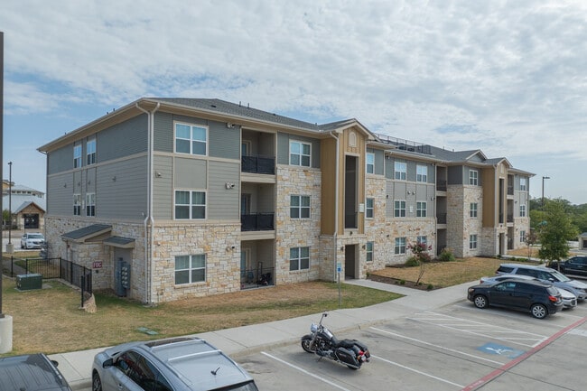 Sansom Bluff in Fort Worth, TX - Building Photo - Building Photo