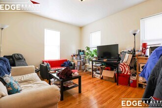 60 Cameron St, Unit 1 in Brookline, MA - Foto de edificio - Building Photo