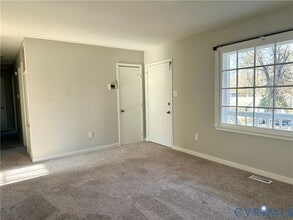 8413 Boones Trail Rd in Chesterfield, VA - Building Photo - Building Photo