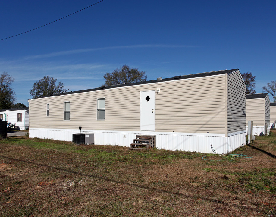 501 W Nine One Half Mile Rd in Pensacola, FL - Building Photo