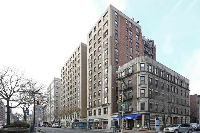 603-607 W 113th St in New York, NY - Foto de edificio - Building Photo