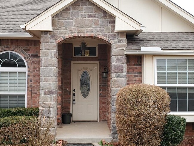 16113 Juliet Dr in Edmond, OK - Building Photo - Building Photo