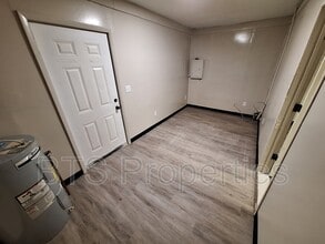 1221 E Moneta Ave in Peoria Heights, IL - Building Photo - Building Photo