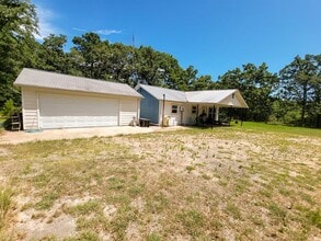 11 Winding Ridge in Huntsville, TX - Building Photo - Building Photo