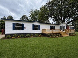 1506 Airline N in Rosharon, TX - Building Photo