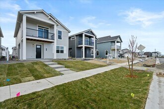 5359 E Hope Ave in Post Falls, ID - Building Photo - Building Photo
