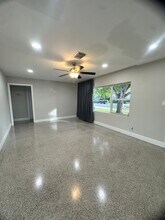 259 Bloomfield Dr in West Palm Beach, FL - Building Photo - Building Photo