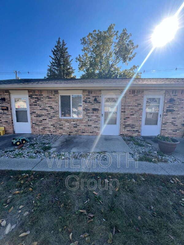 property at 318 N Clark St