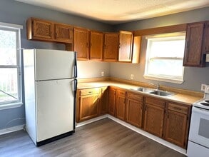 230 W 3rd St in Mansfield, OH - Building Photo - Building Photo