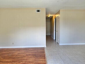 805 Simpson Rd in Victoria, TX - Building Photo - Building Photo